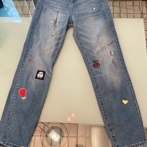 BDG jeans 25 mom high rise destroyed